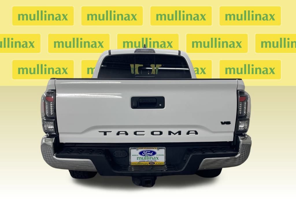 Used 2020 Toyota Tacoma TRD Off-Road image 8