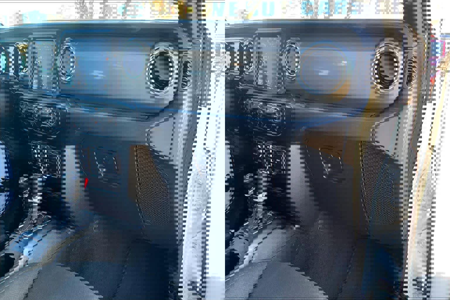 Used 2023 Jeep Wrangler Sahara image 18