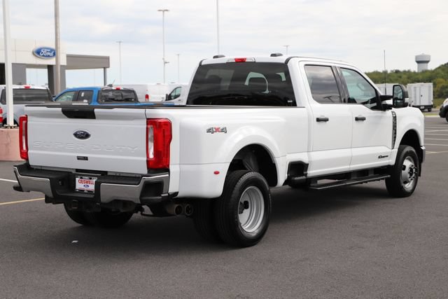 Certified 2025 Ford F350 XLT AWD/4WD image 4