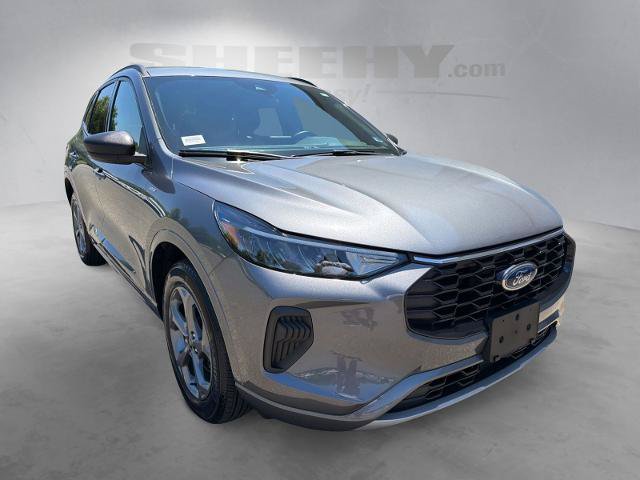 Certified 2024 Ford Escape ST-Line w/ Tech Pack #1 AWD/4WD image 2