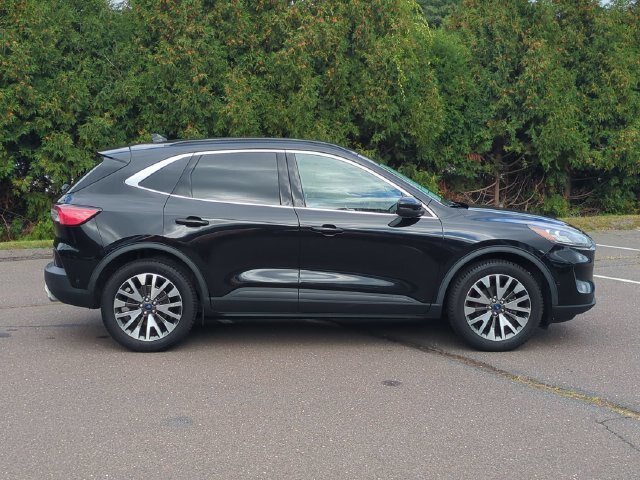 Certified 2020 Ford Escape Titanium AWD/4WD image 2