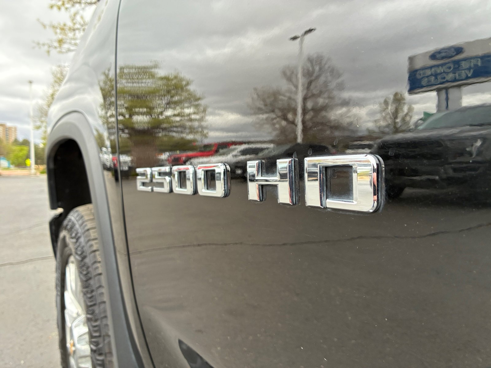 Used 2022 Chevrolet Silverado 2500 High Country w/ Safety Package II AWD/4WD image 23