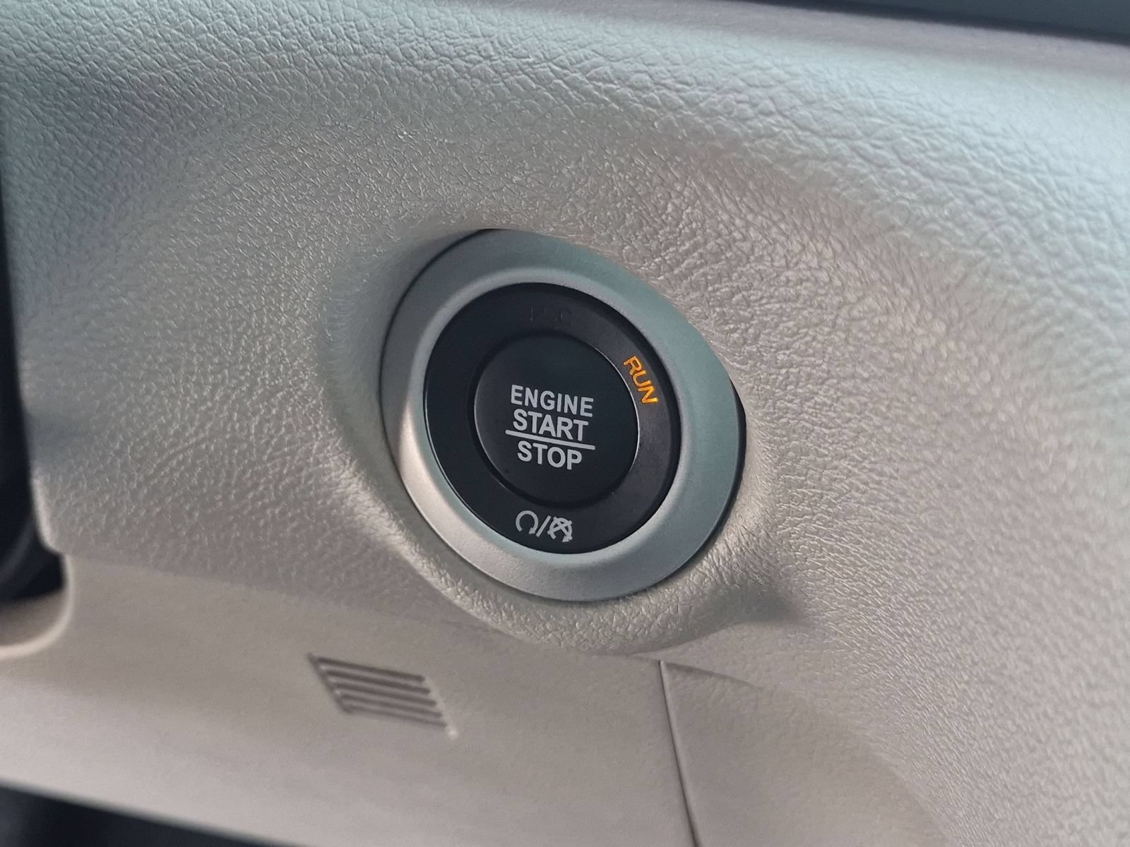 Used 2024 Chrysler Voyager LX FWD image 21