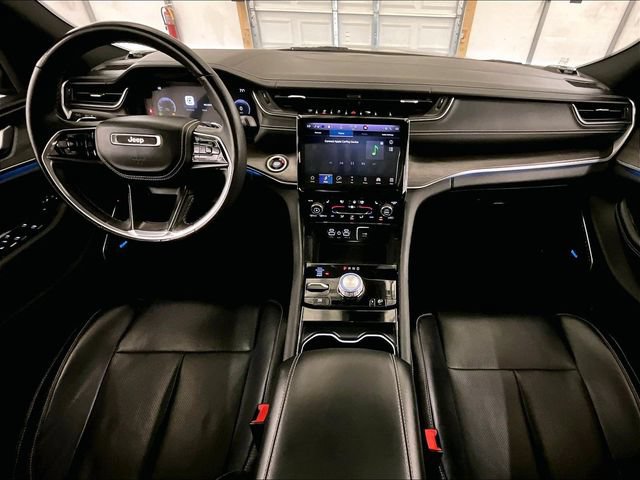 Used 2021 Jeep Grand Cherokee L Overland w/ Luxury Tech Group IV AWD/4WD image 14