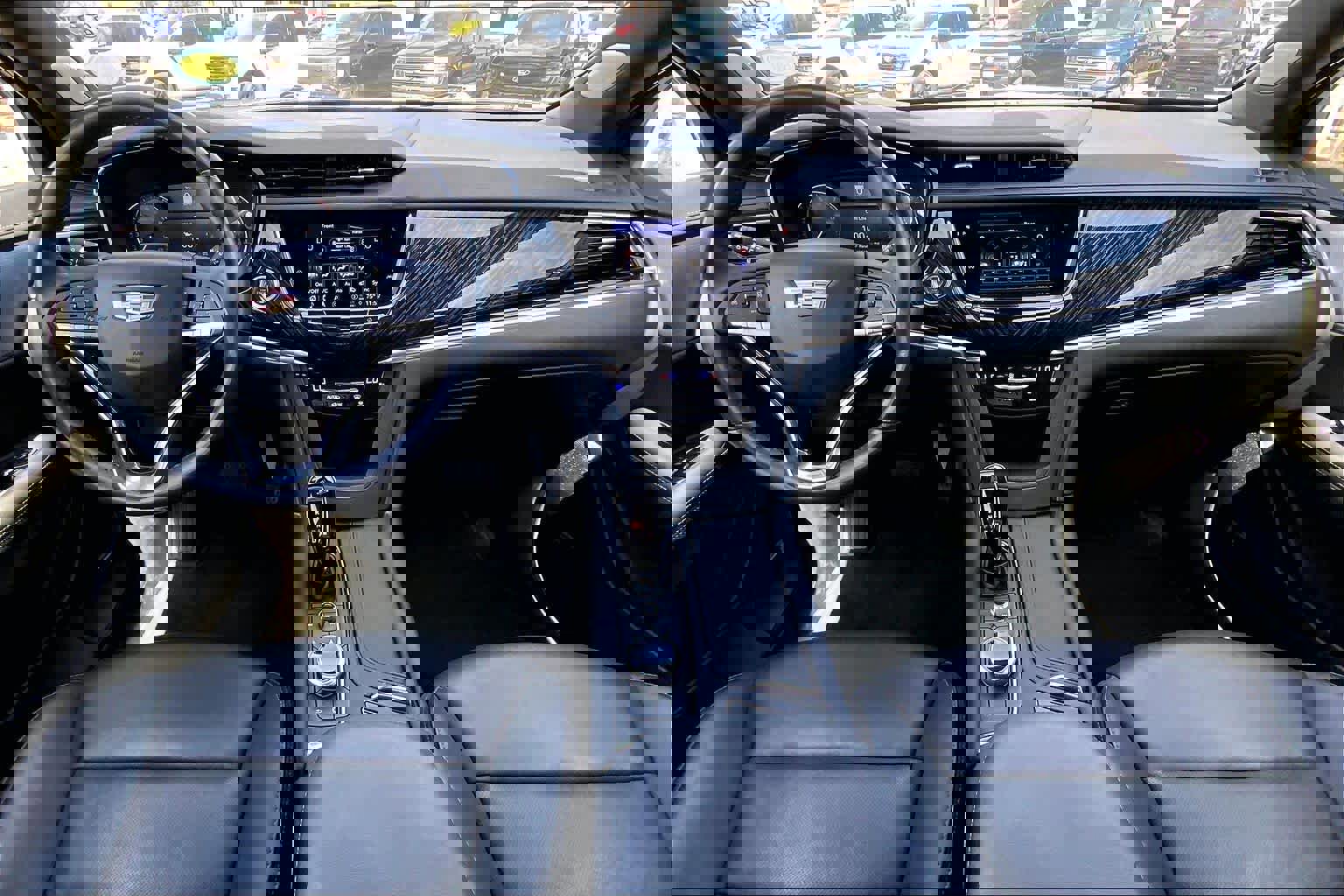 Used 2025 Cadillac XT6 Premium Luxury AWD/4WD image 16