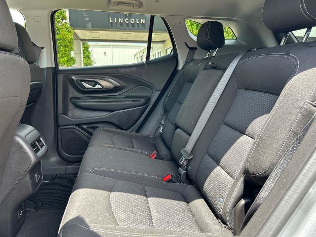 Used 2024 GMC Terrain SLE w/ Driver Convenience Package FWD image 29