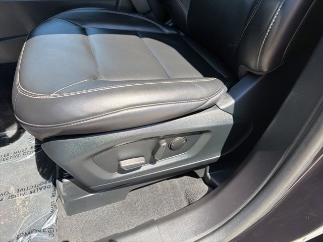 Certified 2022 Ford Explorer XLT w/ Equipment Group 202A AWD/4WD image 14