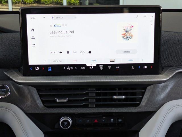 Certified 2025 Ford Explorer Platinum w/ LUX Leather Package image 16