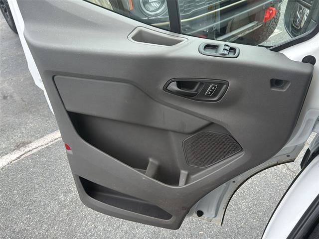 Certified 2025 Ford Transit 250 148 High Roof RWD image 20