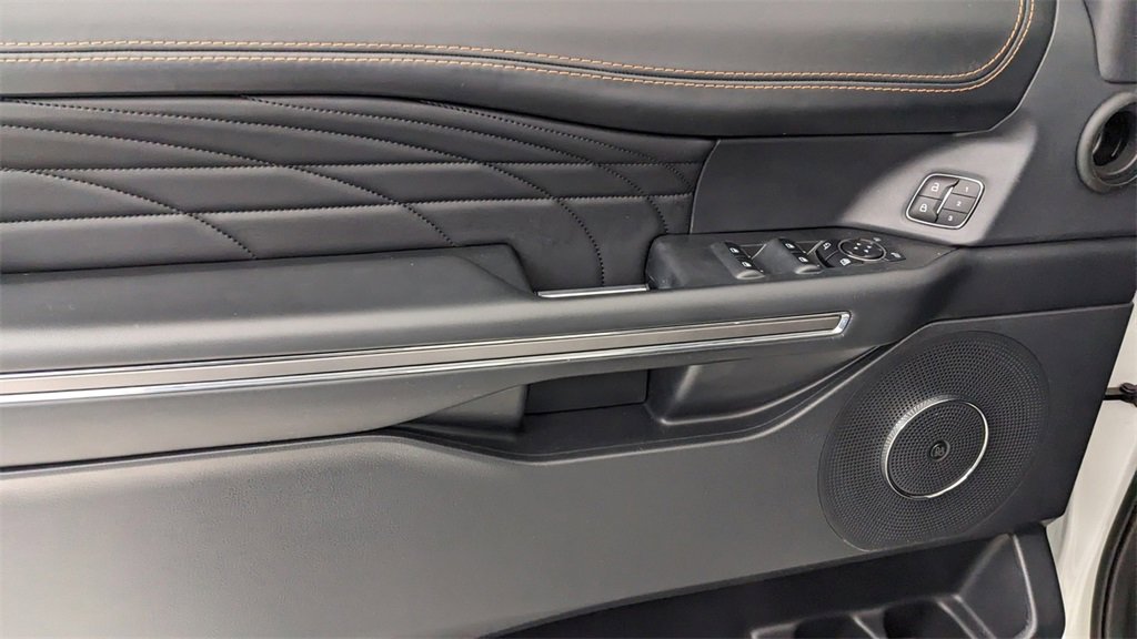 Certified 2023 Ford Expedition Platinum image 27