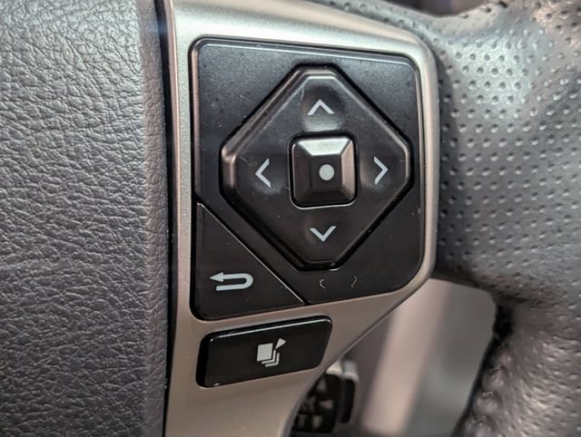 Used 2023 Toyota 4Runner Limited AWD/4WD image 18