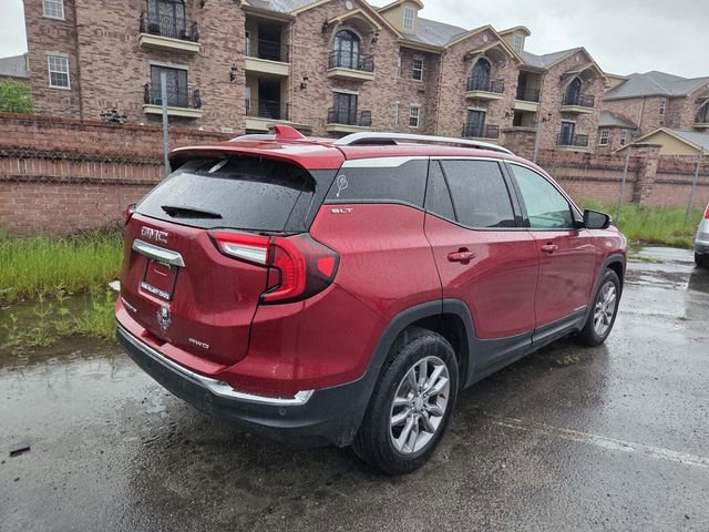 Used 2022 GMC Terrain SLT w/ LPO, Floor Liner Package AWD/4WD image 5