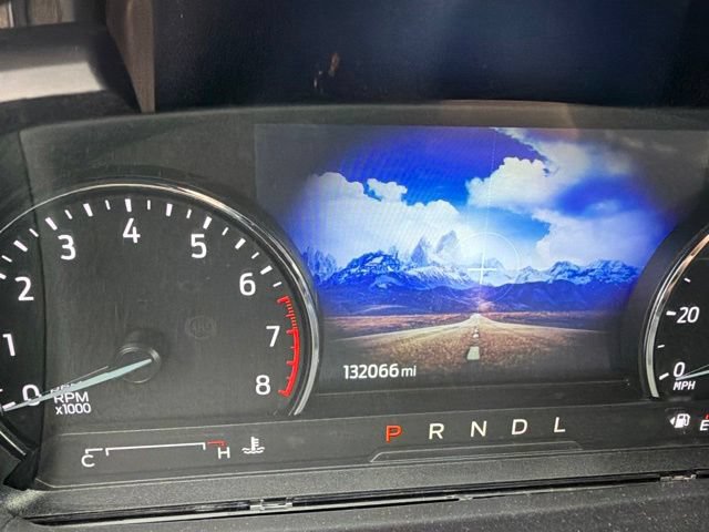 Certified 2022 Ford Explorer XLT RWD image 8