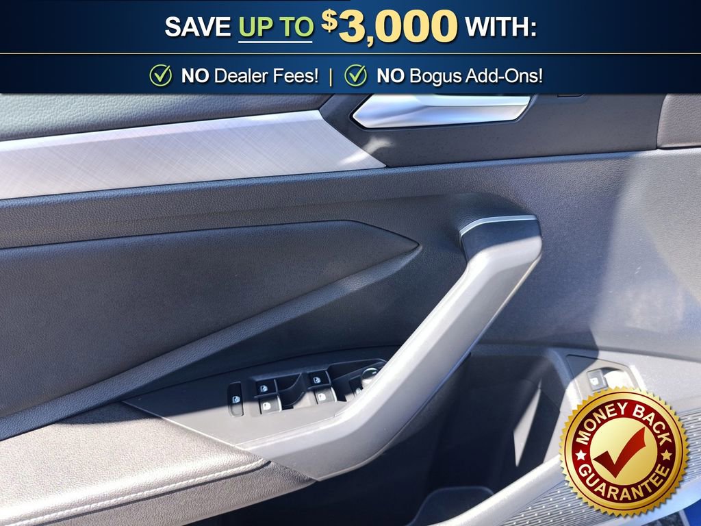 Used 2024 Volkswagen Jetta SE w/ Panoramic Sunroof Package FWD image 16