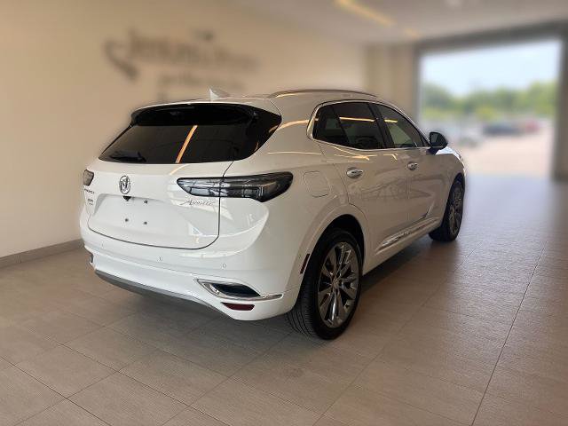 Used 2021 Buick Envision Avenir w/ Technology Package II FWD image 2