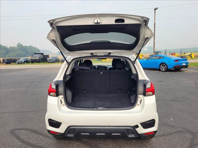Used 2020 Mitsubishi Outlander Sport SE FWD image 9