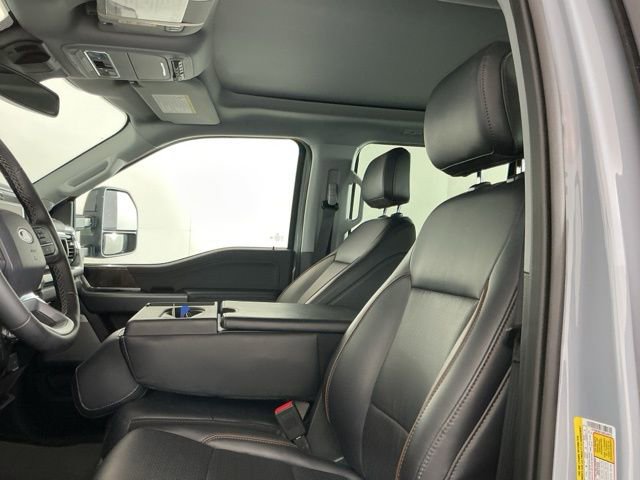 Certified 2025 Ford F350 Lariat w/ Black Appearance Package AWD/4WD image 17