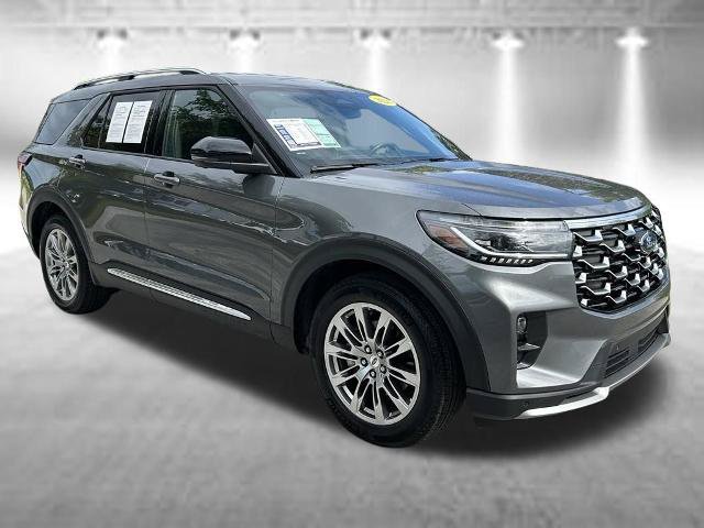 Certified 2026 Ford Explorer Platinum RWD image 3