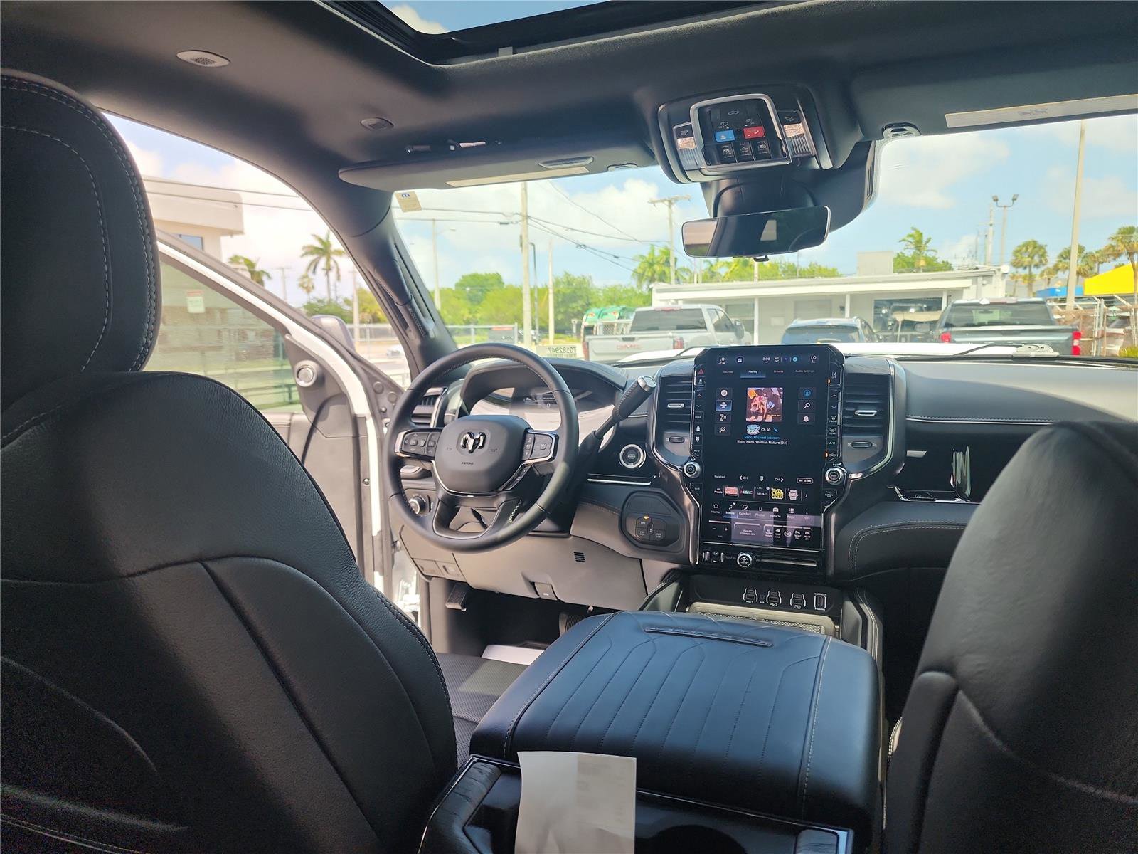 Used 2026 RAM 2500 Limited AWD/4WD image 25