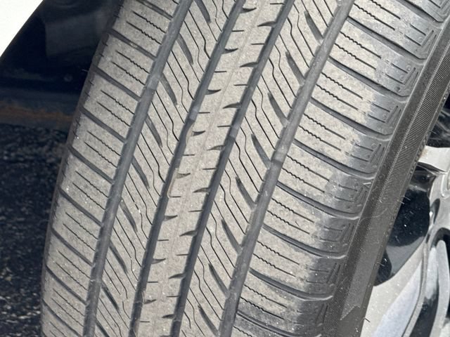Used 2017 Acura TLX FWD image 18