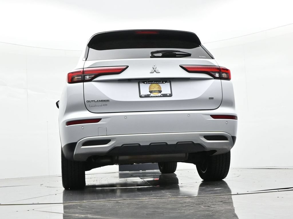 Used 2023 Mitsubishi Outlander SE AWD/4WD image 26
