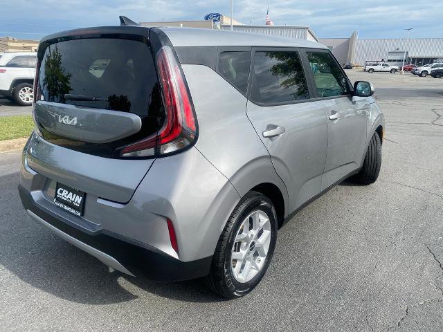 Used 2024 Kia Soul LX w/ Option Group 015 image 5