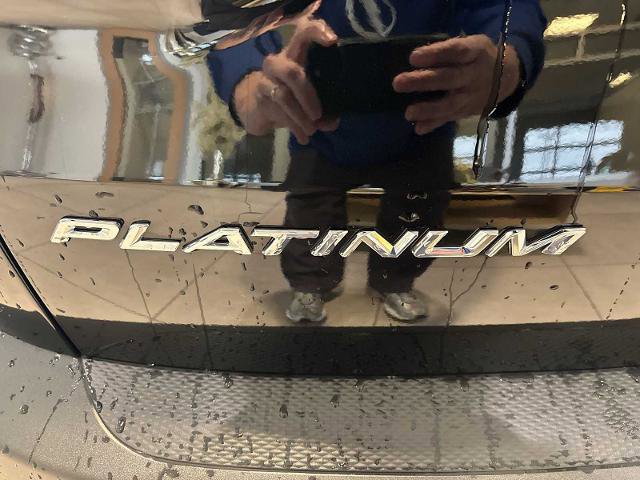 Certified 2023 Ford Escape Platinum AWD/4WD image 35