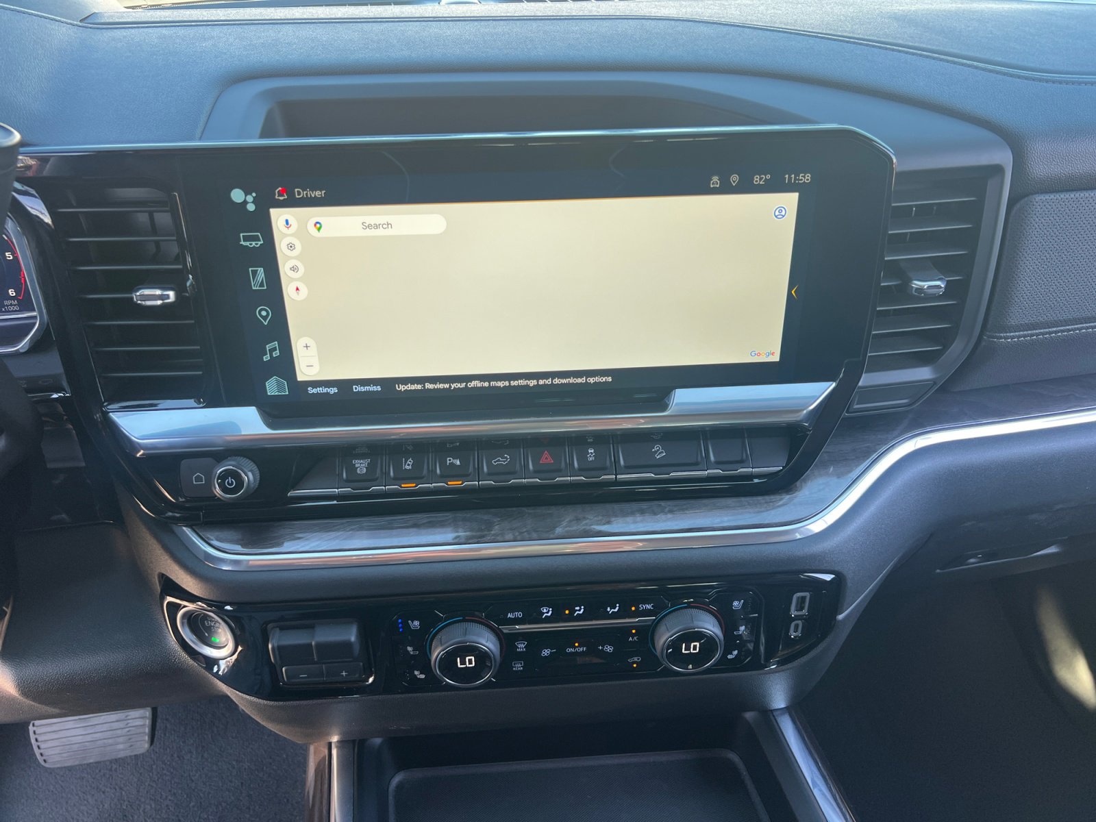 Used 2024 Chevrolet Silverado 2500 LTZ w/ LTZ Plus Package image 15