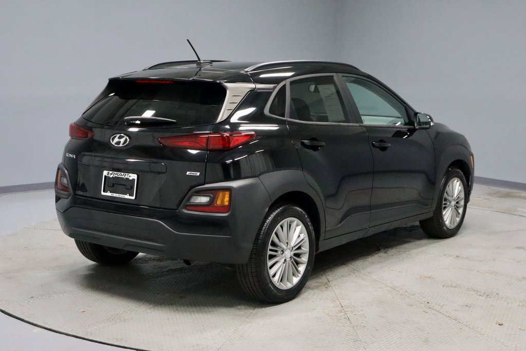 Used 2020 Hyundai Kona SEL w/ Cargo Package image 11