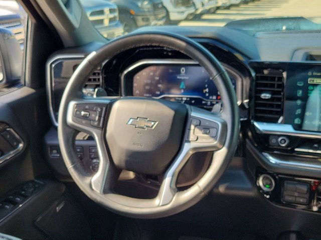 Used 2024 Chevrolet Silverado 1500 LT Trail Boss w/ Convenience Package II AWD/4WD image 21