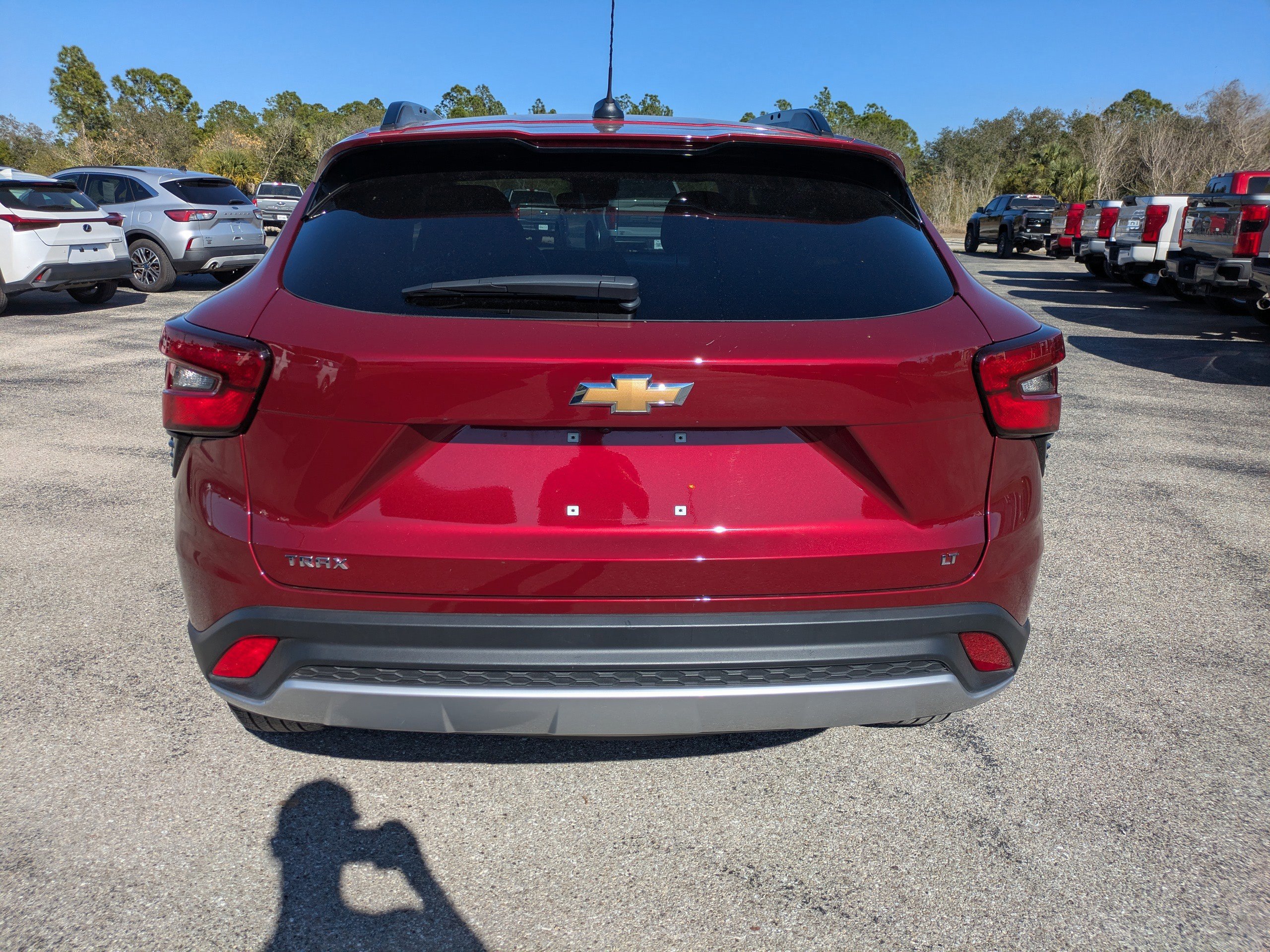 Used 2025 Chevrolet Trax LT w/ LT Convenience Package image 4