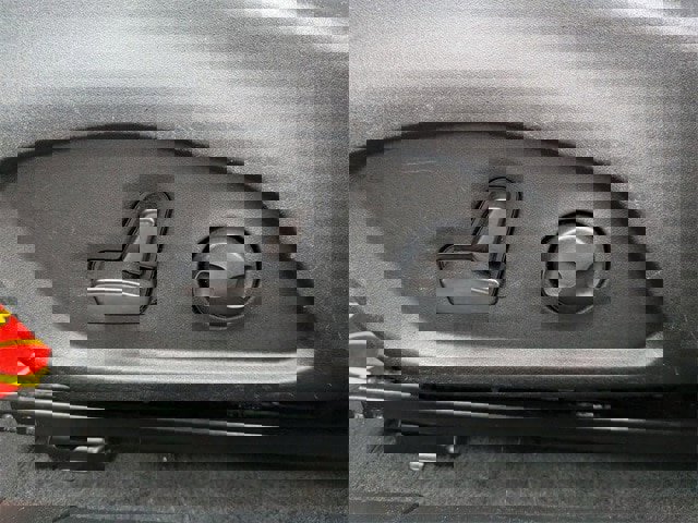 Used 2023 Jeep Compass Limited image 13