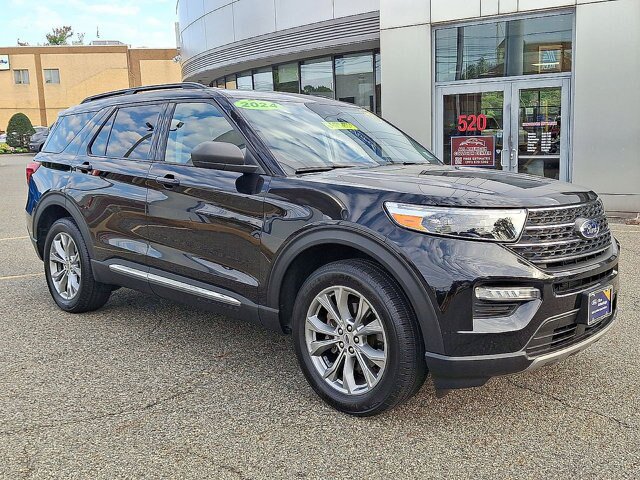 Certified 2024 Ford Explorer XLT w/ Equipment Group 202A AWD/4WD image 23