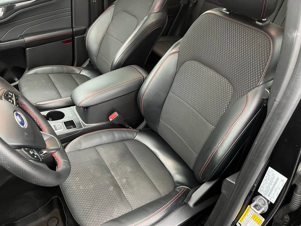 Certified 2023 Ford Escape ST-Line w/ Tech Pack #1 image 19