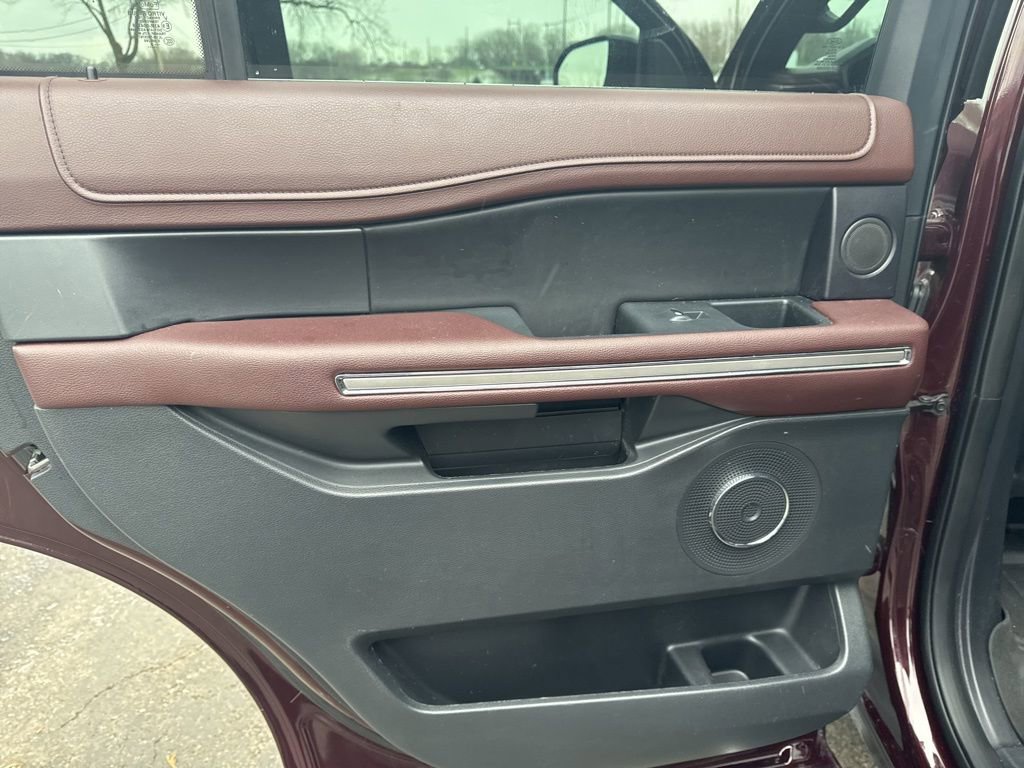 Certified 2023 Ford Expedition Limited image 29