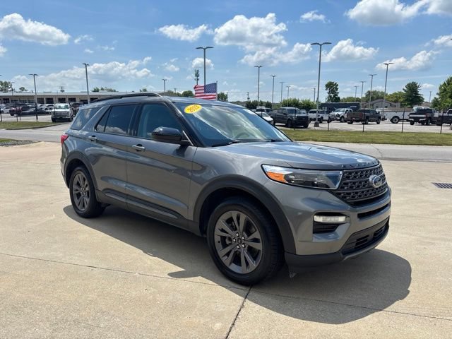 Certified 2023 Ford Explorer XLT w/ Equipment Group 202A AWD/4WD image 35