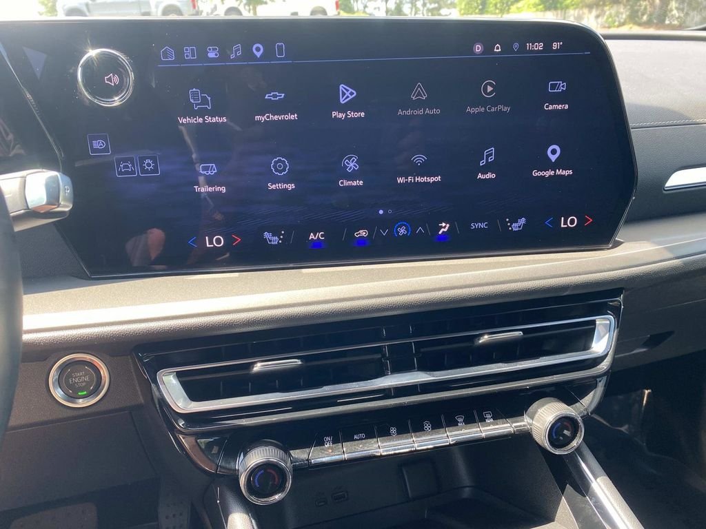 Used 2026 Chevrolet Traverse LT FWD image 23