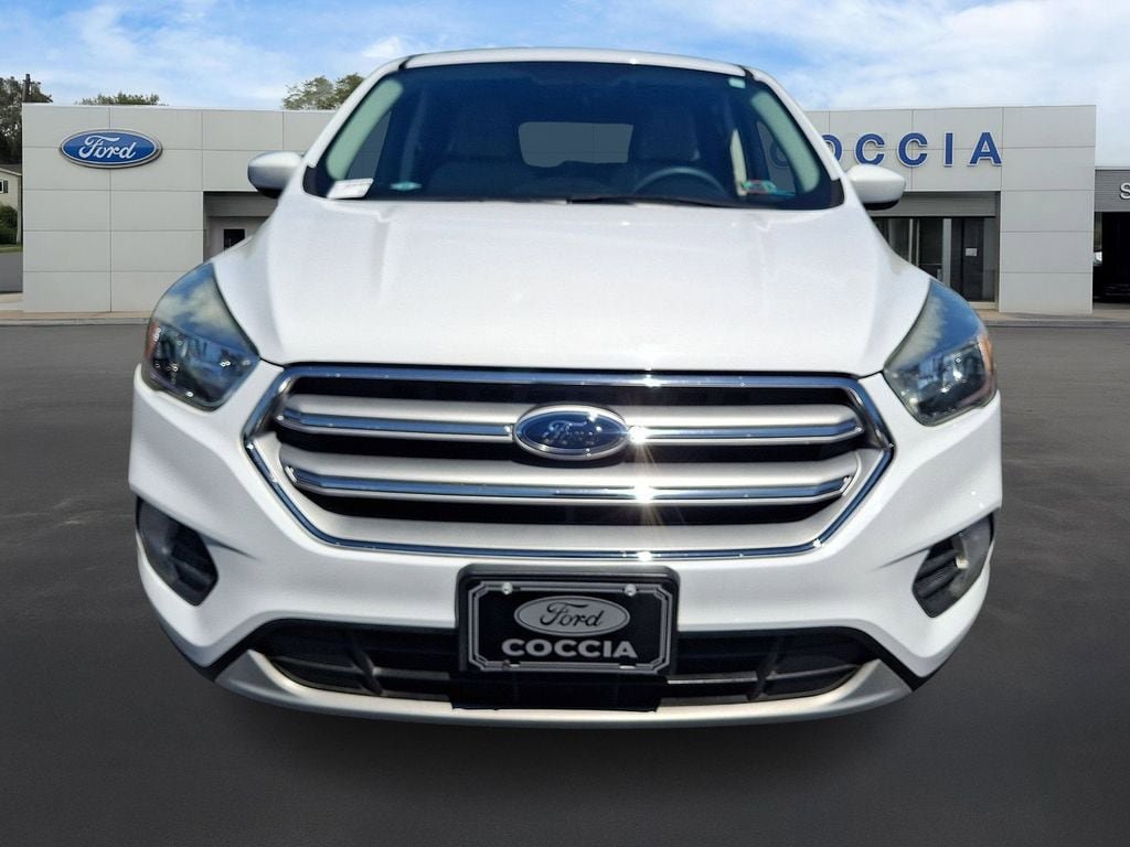 Certified 2017 Ford Escape SE FWD image 2