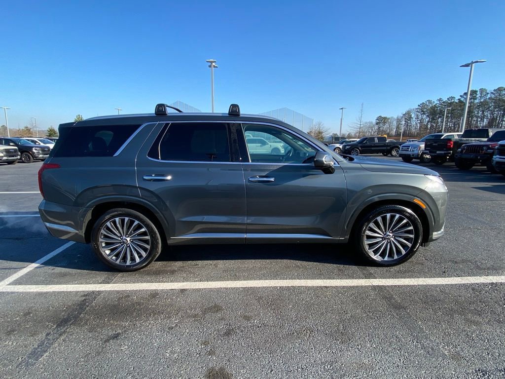 Used 2024 Hyundai Palisade Calligraphy image 6