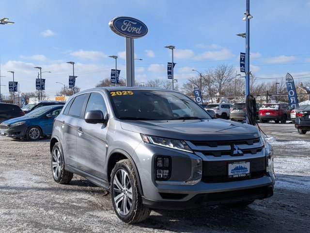 Used 2025 Mitsubishi Outlander Sport ES AWD/4WD image 2
