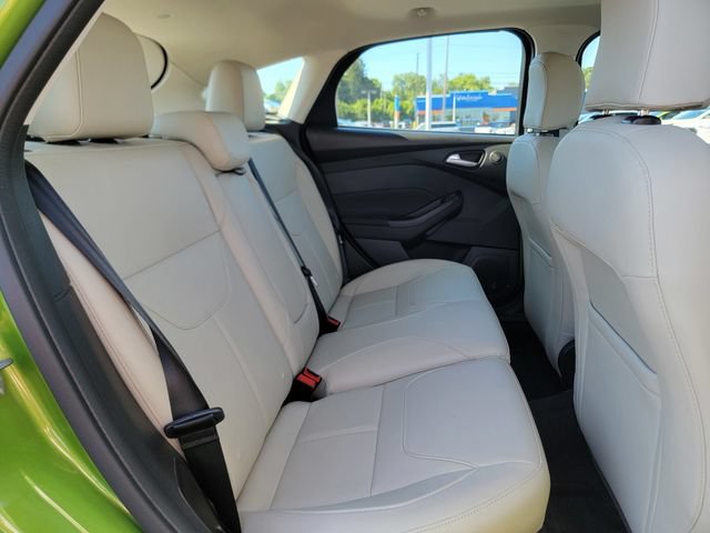 Certified 2018 Ford Focus Titanium w/ Titanium Technology Package FWD image 24