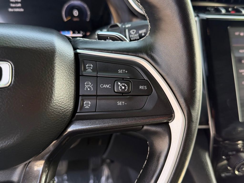 Used 2021 Jeep Grand Cherokee L Laredo w/ Luxury Tech Group I image 22