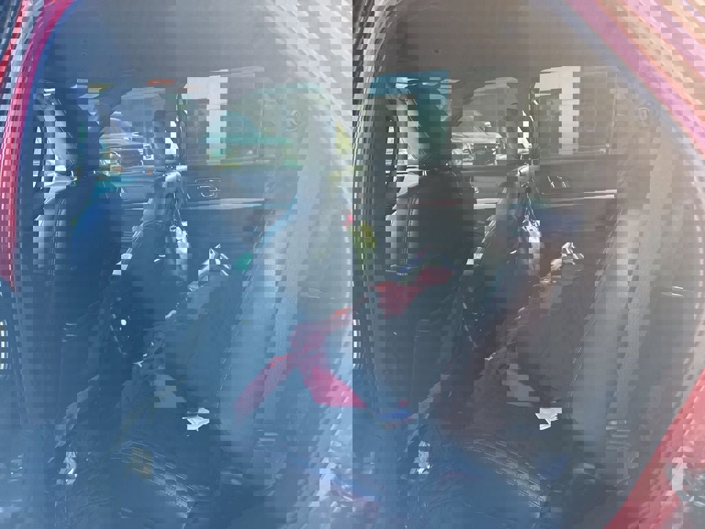 Certified 2018 Ford Explorer XLT w/ Equipment Group 202A image 7