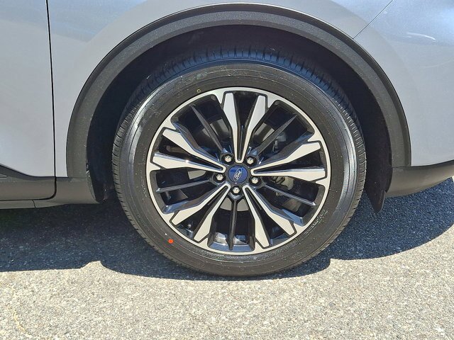 Certified 2022 Ford Escape SE w/ SE Sport Appearance Package FWD image 19