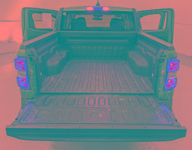 Certified 2025 Ford Maverick XLT w/ Equipment Group 302A AWD/4WD image 9