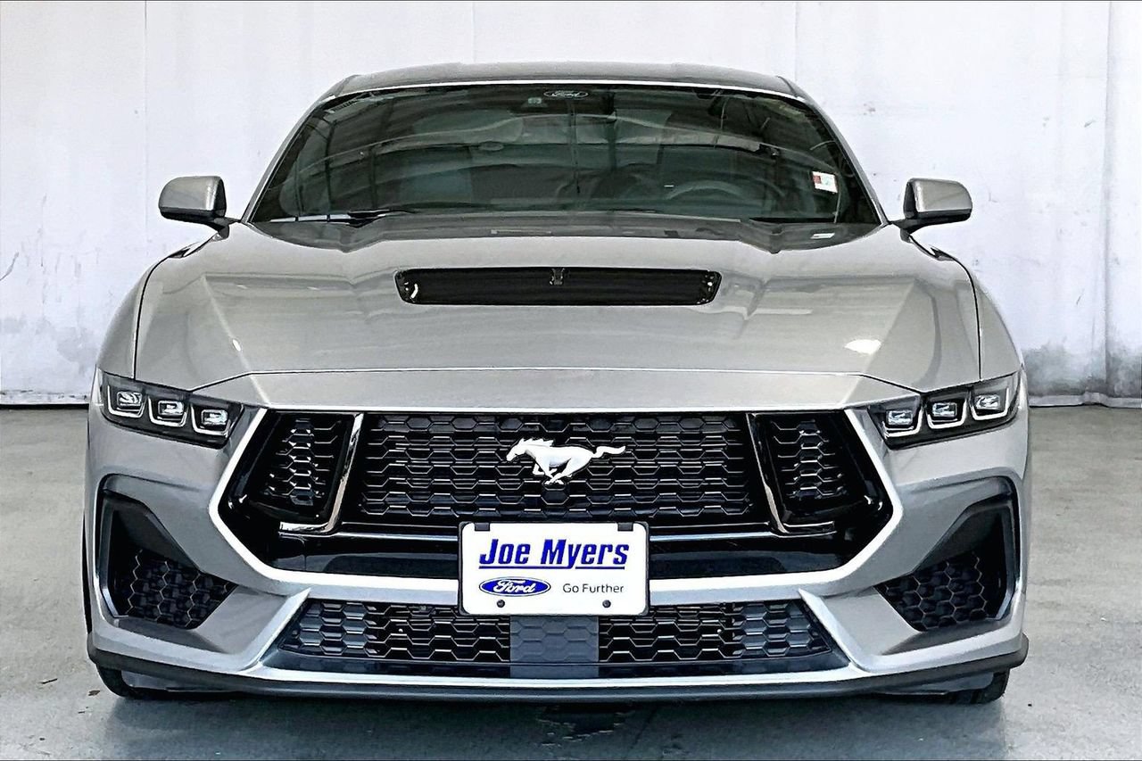 Certified 2025 Ford Mustang GT Premium RWD image 2
