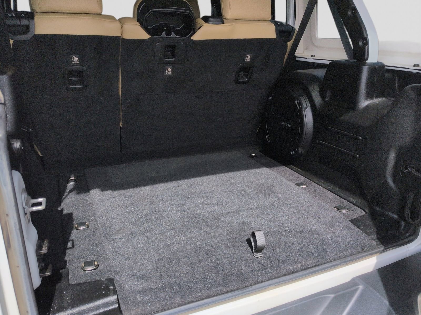 Used 2018 Jeep Wrangler Unlimited Rubicon AWD/4WD image 41