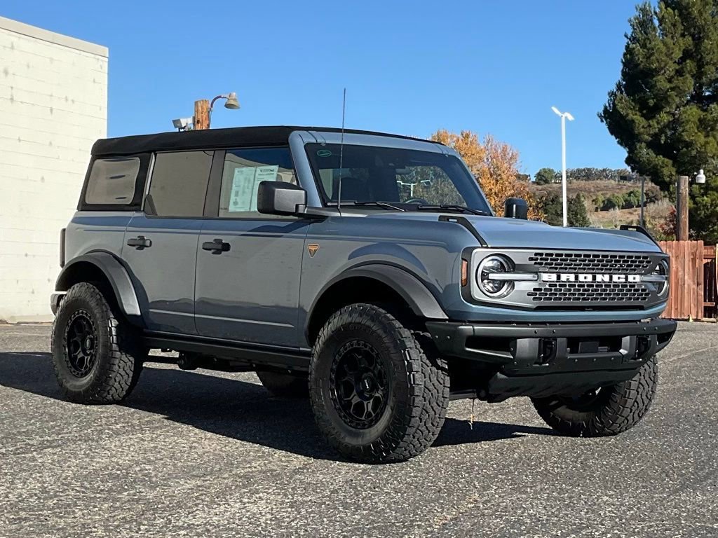 Certified 2023 Ford Bronco Badlands image 15