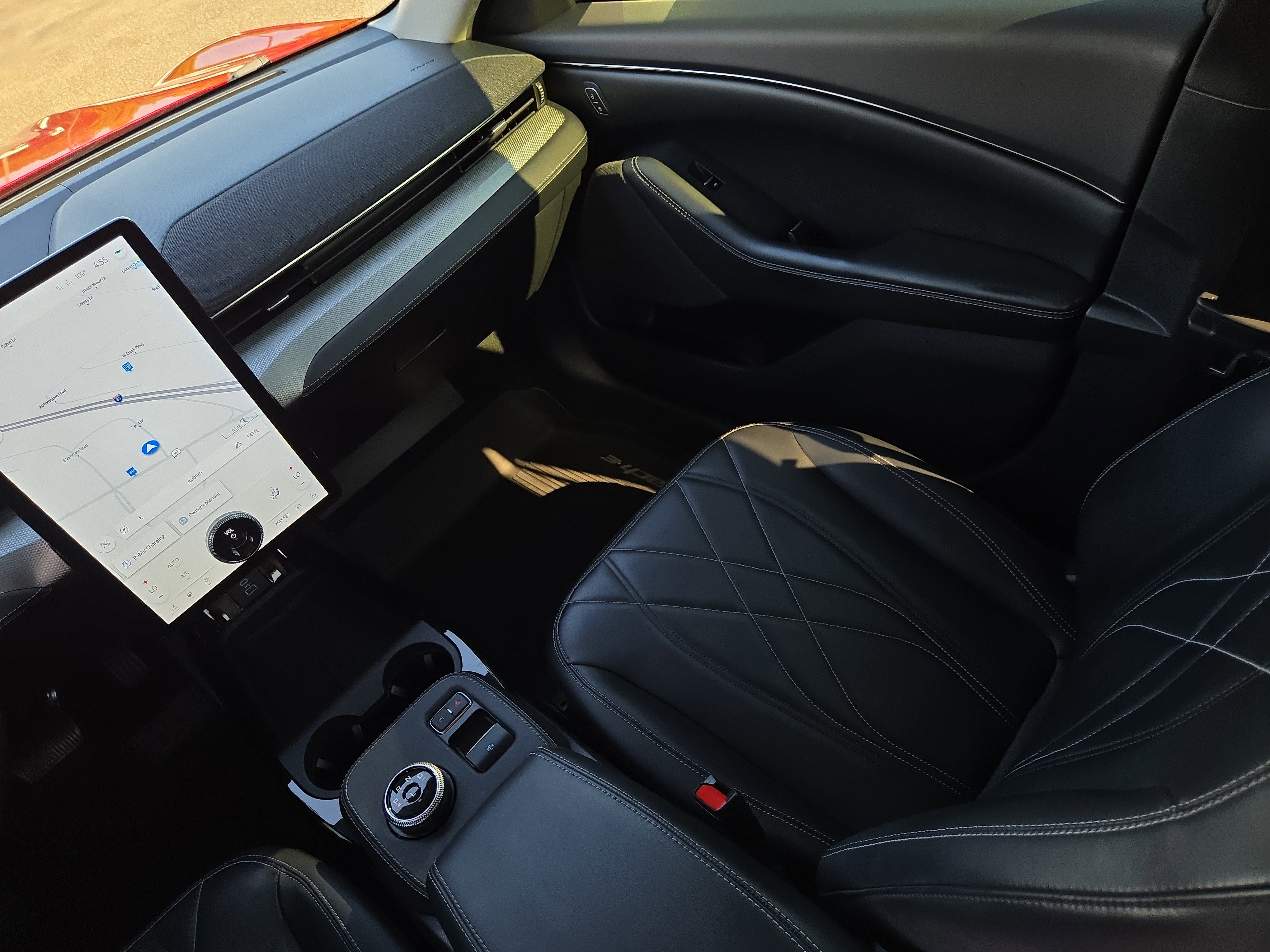 Certified 2022 Ford Mustang Mach-E Select w/ Comfort/Technology Package RWD image 16
