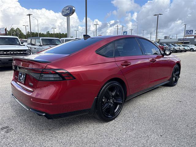 Used 2024 Honda Accord Sport image 3